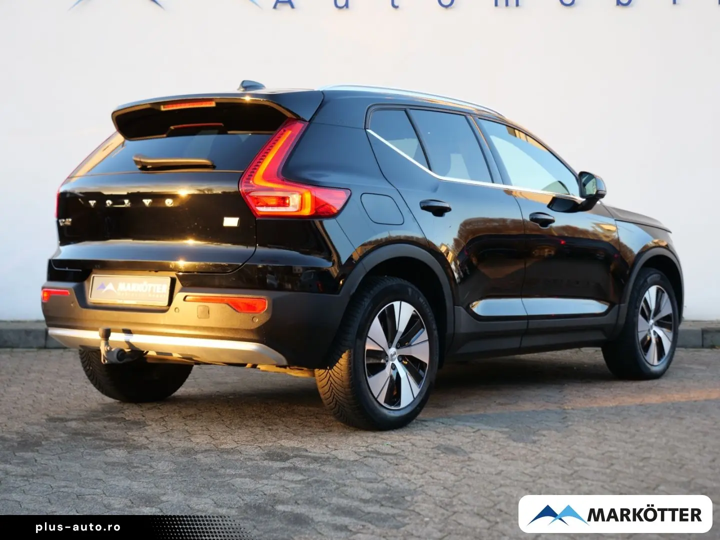 VOLVO XC40 T4 Recharge Core STHZ AHK CAM SHZ LHZ