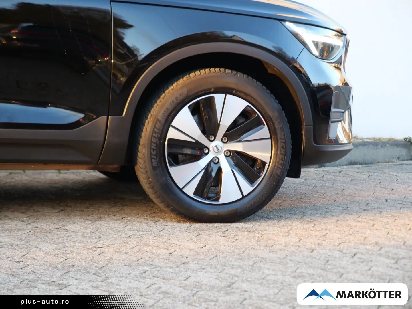 VOLVO XC40 T4 Recharge Core STHZ AHK CAM SHZ LHZ