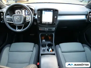 VOLVO XC40 T4 Recharge Core STHZ AHK CAM SHZ LHZ