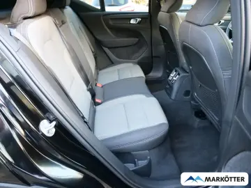 VOLVO XC40 T4 Recharge Core STHZ AHK CAM SHZ LHZ