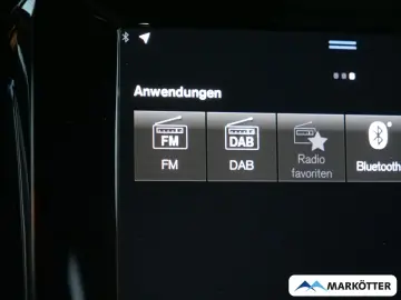 VOLVO XC40 T4 Recharge Core STHZ AHK CAM SHZ LHZ