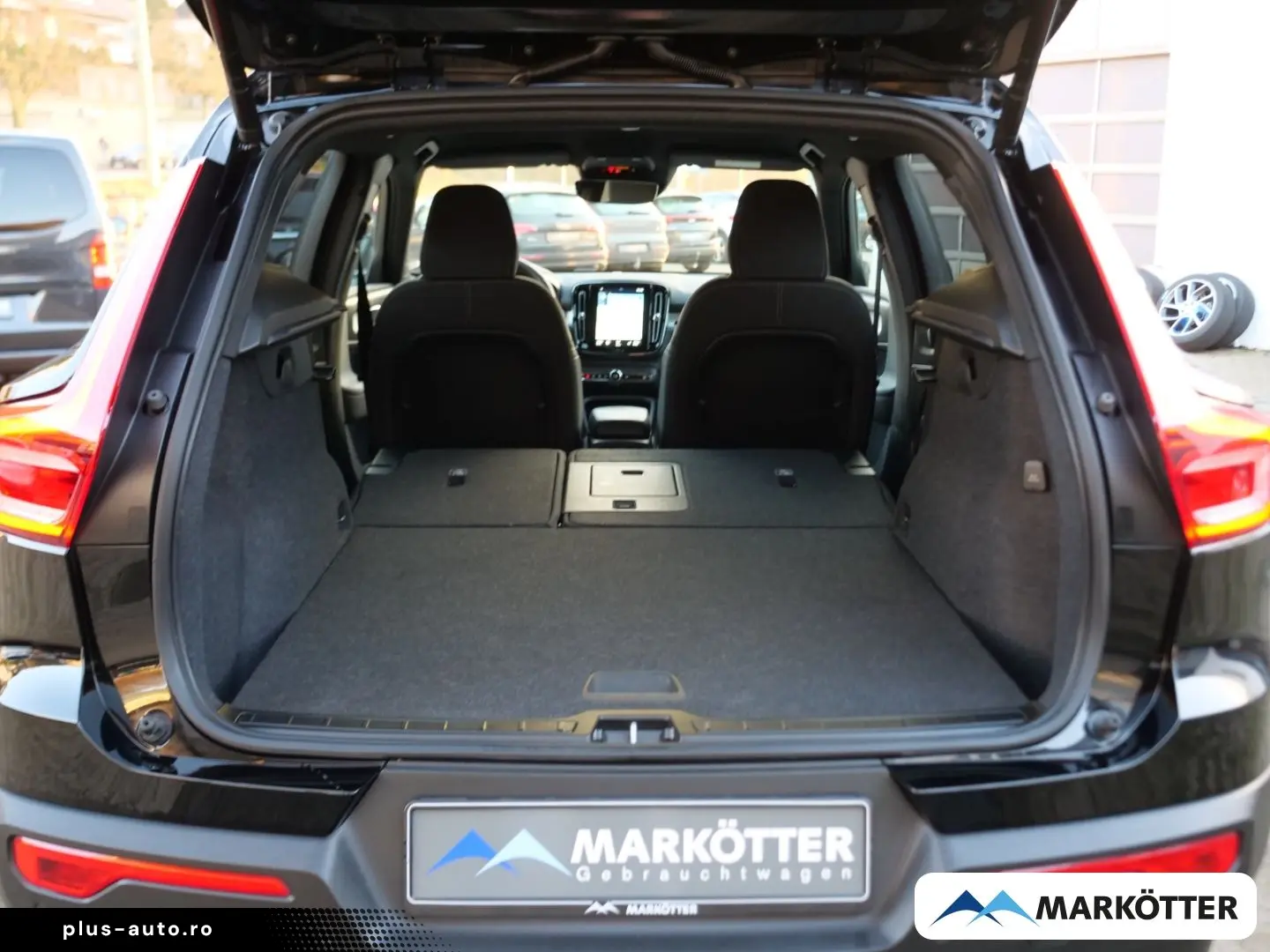 VOLVO XC40 T4 Recharge Core STHZ AHK CAM SHZ LHZ