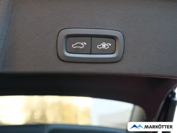 VOLVO XC40 T4 Recharge Core STHZ AHK CAM SHZ LHZ