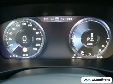 VOLVO XC40 T4 Recharge Core STHZ AHK CAM SHZ LHZ