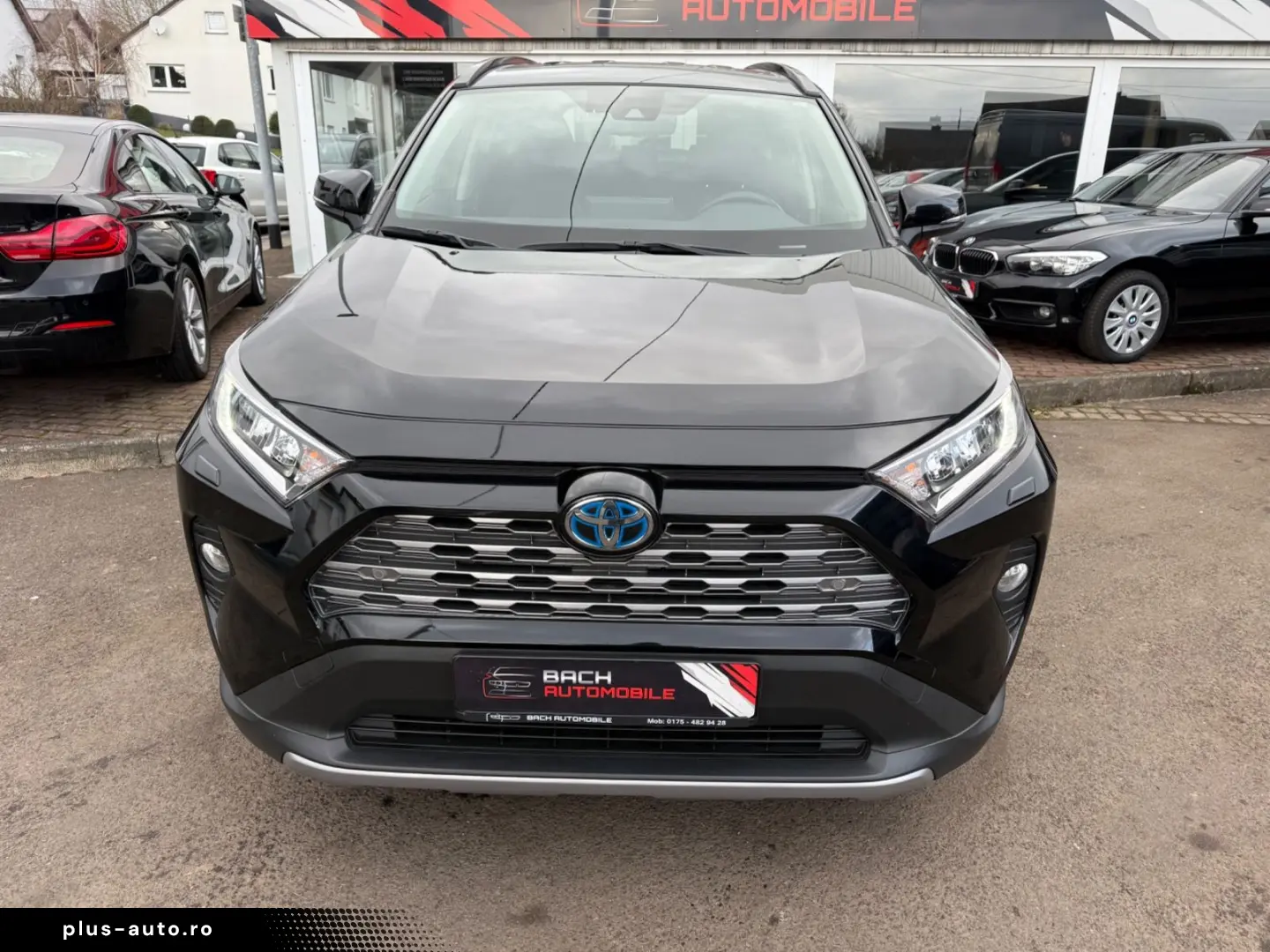 TOYOTA RAV4 Hybrid 4x2 Team Deutschland Leder