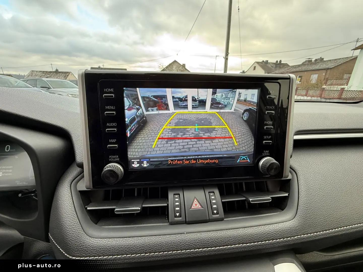 TOYOTA RAV4 Hybrid 4x2 Team Deutschland Leder