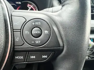 TOYOTA RAV4 4x2 Comfort LED Kamera SzHz Garantie MwSt