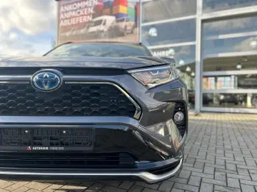 TOYOTA RAV 4 2 5l Plug-in Hybrid 4x4 Technik ACC SHZ LE