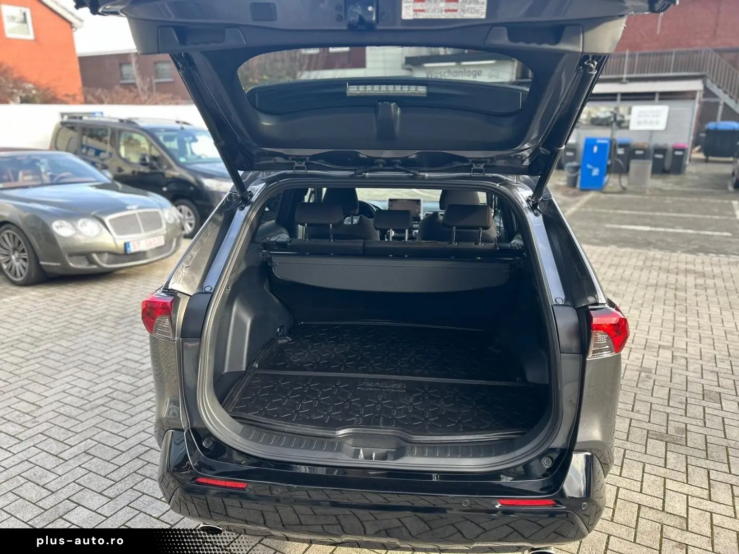 TOYOTA RAV 4 2 5l Plug-in Hybrid 4x4 Technik ACC SHZ LE