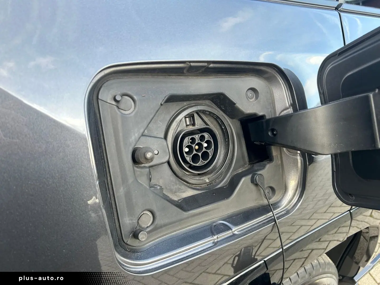 TOYOTA RAV 4 2 5l Plug-in Hybrid 4x4 Technik ACC SHZ LE