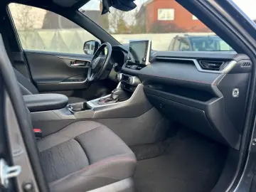 TOYOTA RAV 4 2 5l Plug-in Hybrid 4x4 Technik ACC SHZ LE