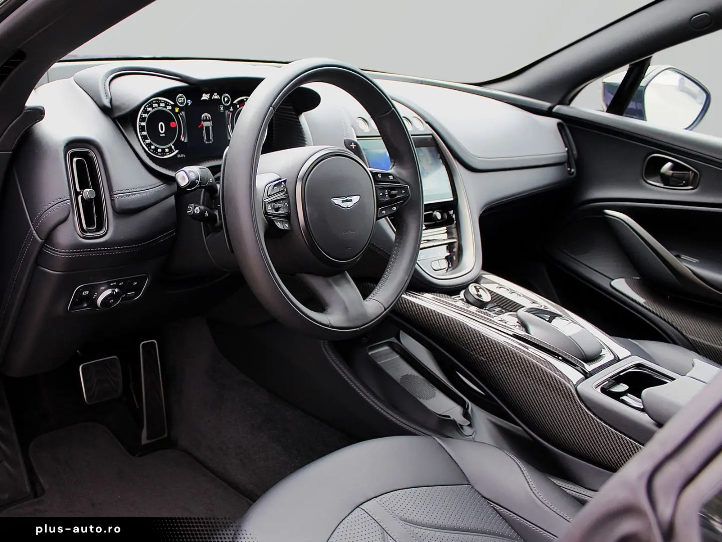 ASTON MARTIN DBX 707 Storm Purple Onyx Black