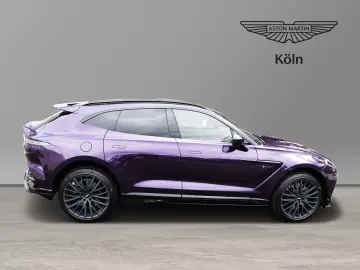 ASTON MARTIN DBX 707 Storm Purple Onyx Black
