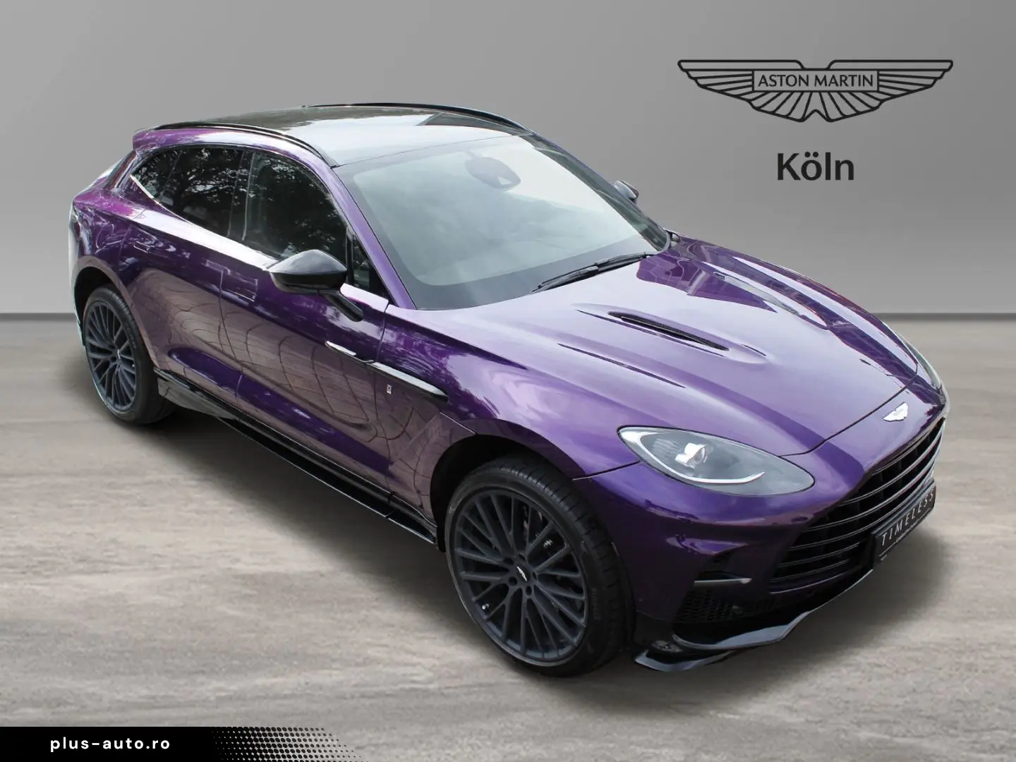 ASTON MARTIN DBX 707 Storm Purple Onyx Black