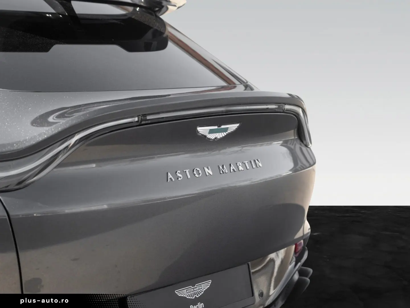 ASTON MARTIN DBX707   Remote Heat   Signature Paint