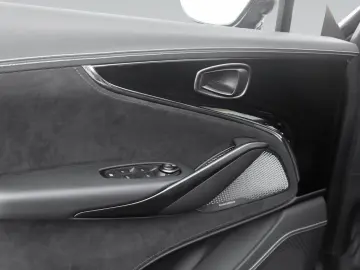 ASTON MARTIN DBX707   Remote Heat   Signature Paint