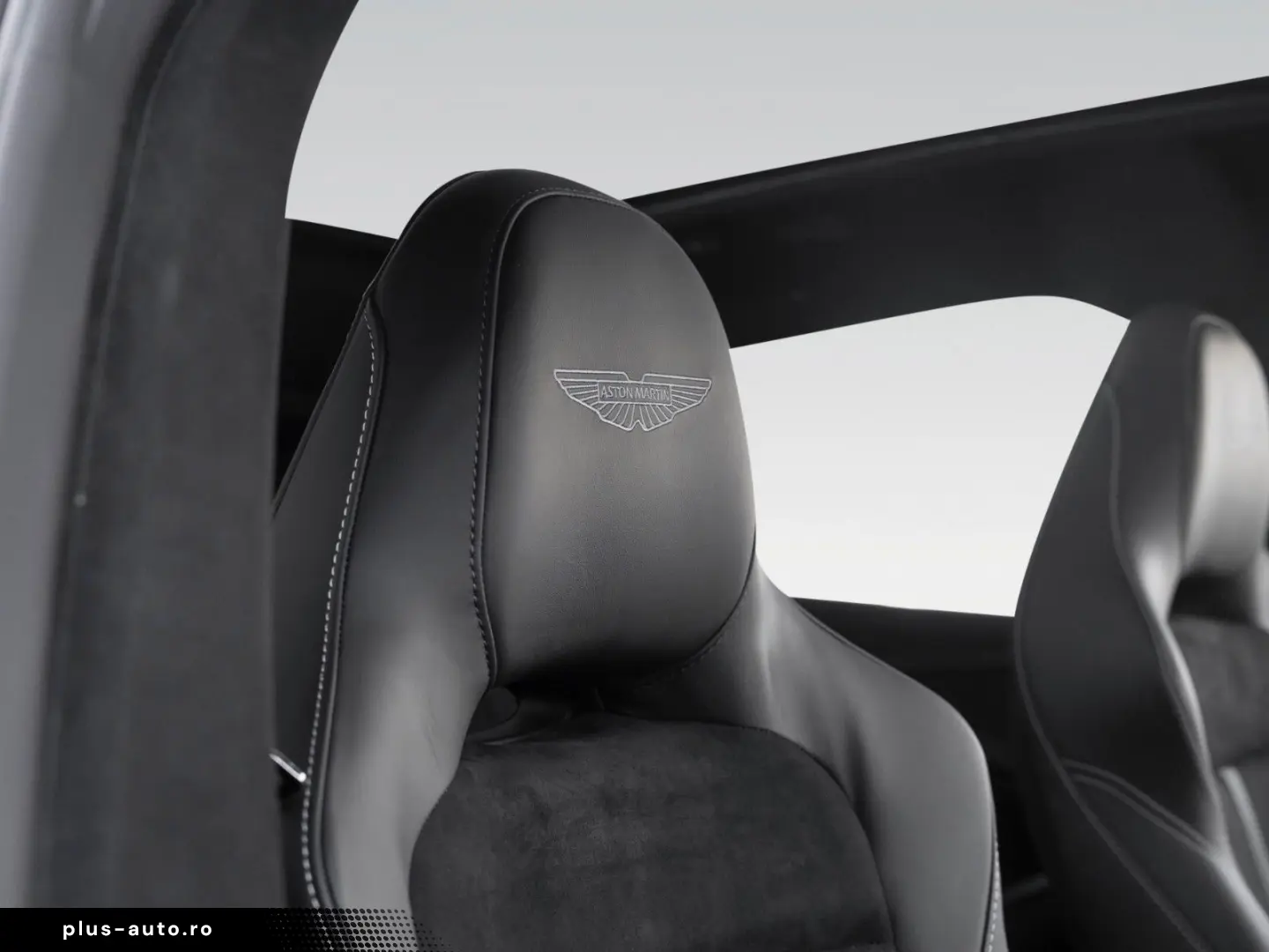 ASTON MARTIN DBX707   Remote Heat   Signature Paint