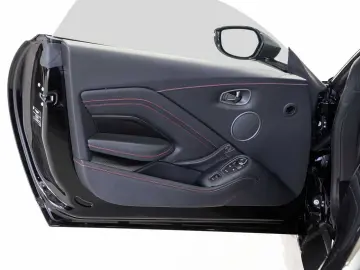 ASTON MARTIN New Vantage V12 Roadster