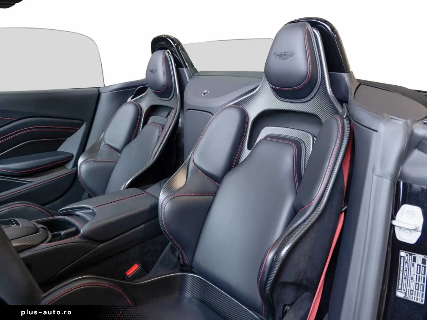 ASTON MARTIN New Vantage V12 Roadster