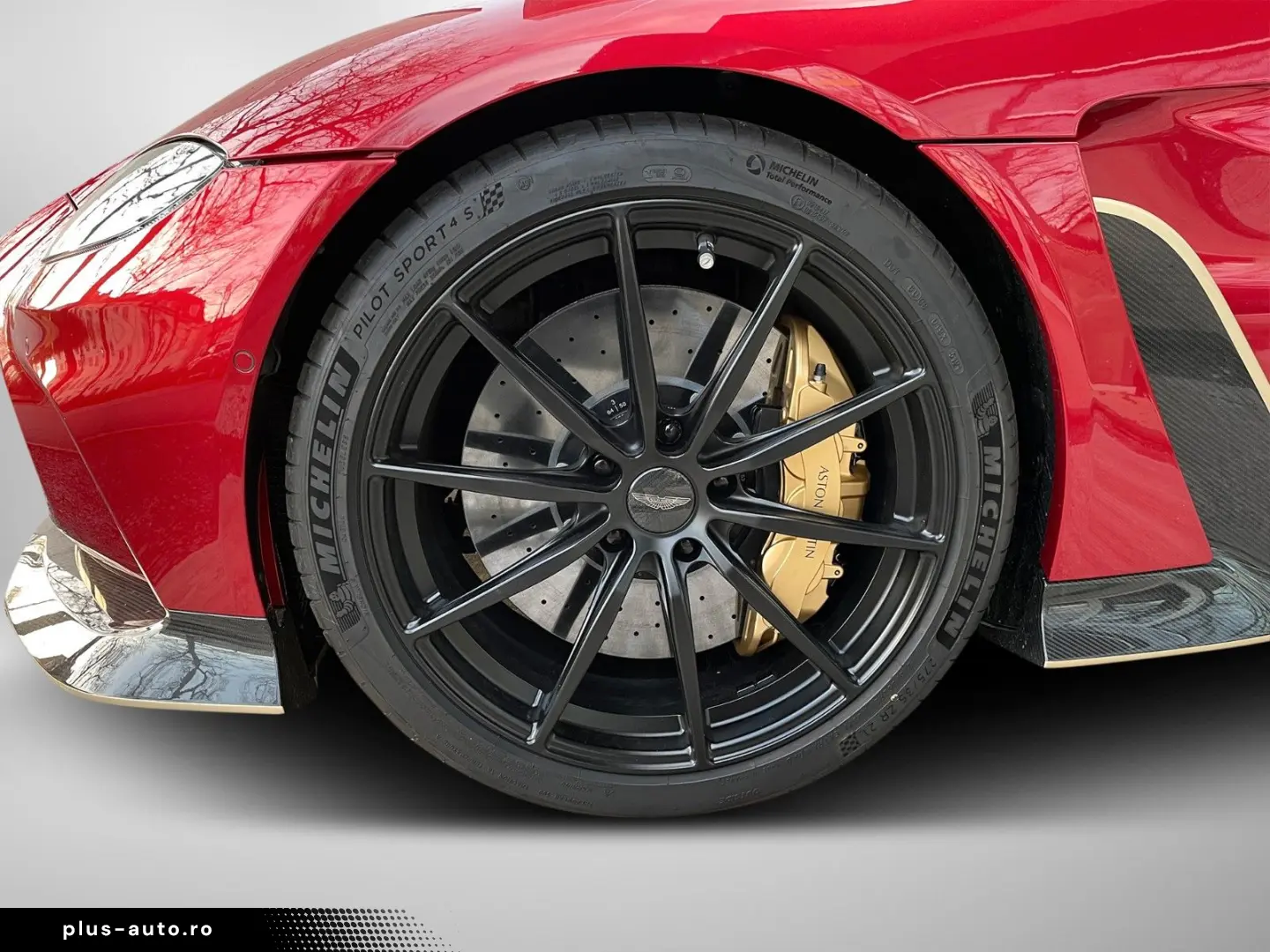 ASTON MARTIN V12 Vantage - Carbon Packs