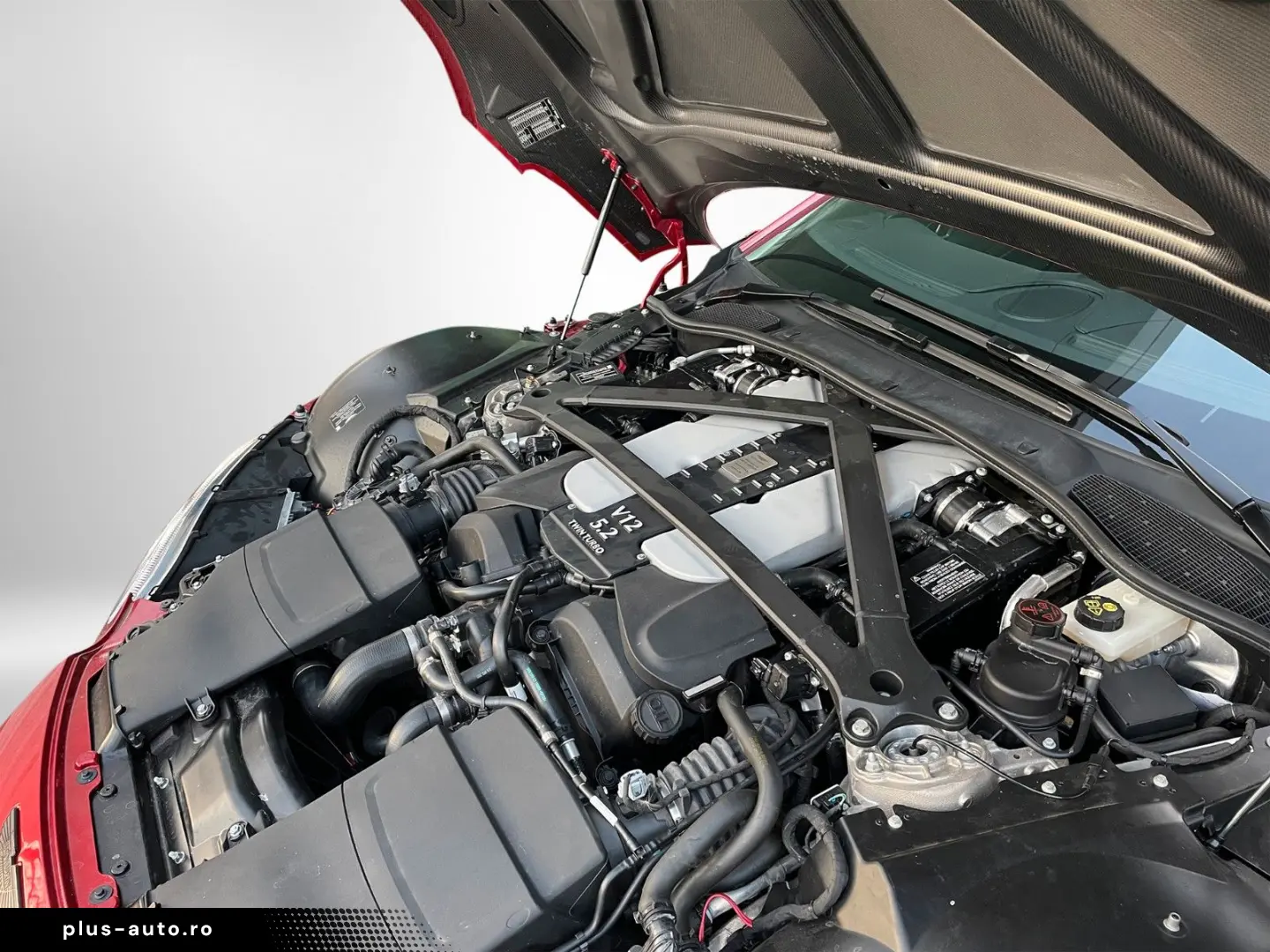 ASTON MARTIN V12 Vantage - Carbon Packs