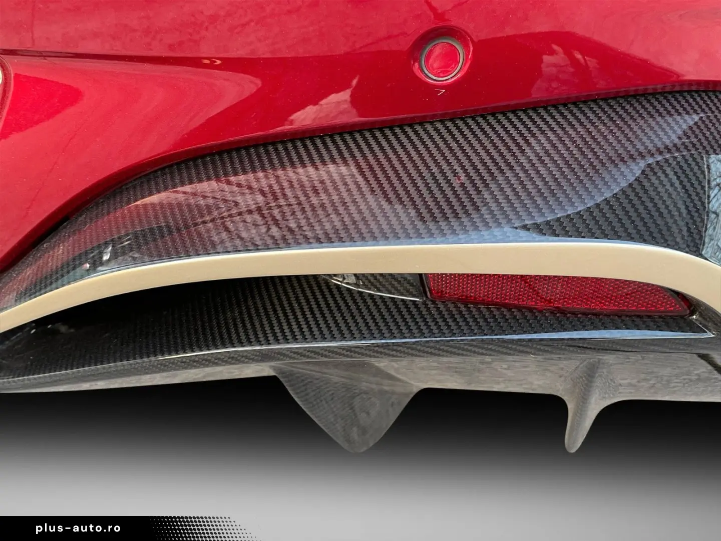 ASTON MARTIN V12 Vantage - Carbon Packs