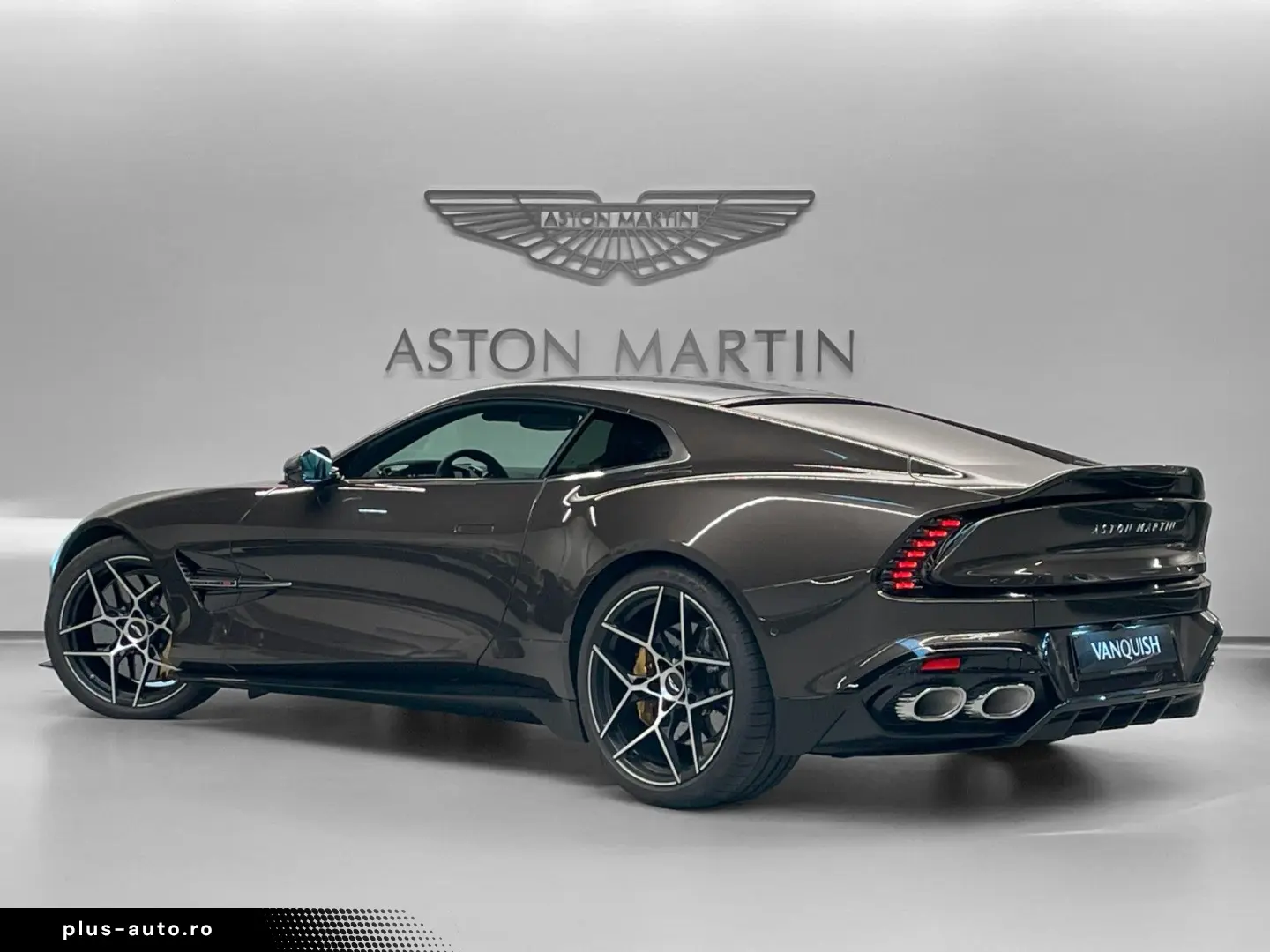 ASTON MARTIN Vanquish Coupe