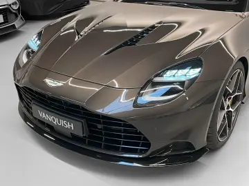 ASTON MARTIN Vanquish Coupe