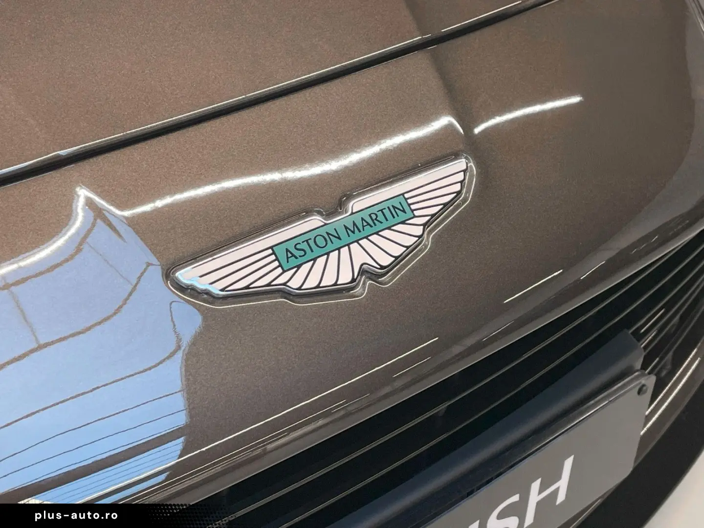 ASTON MARTIN Vanquish Coupe