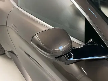 ASTON MARTIN Vanquish Coupe