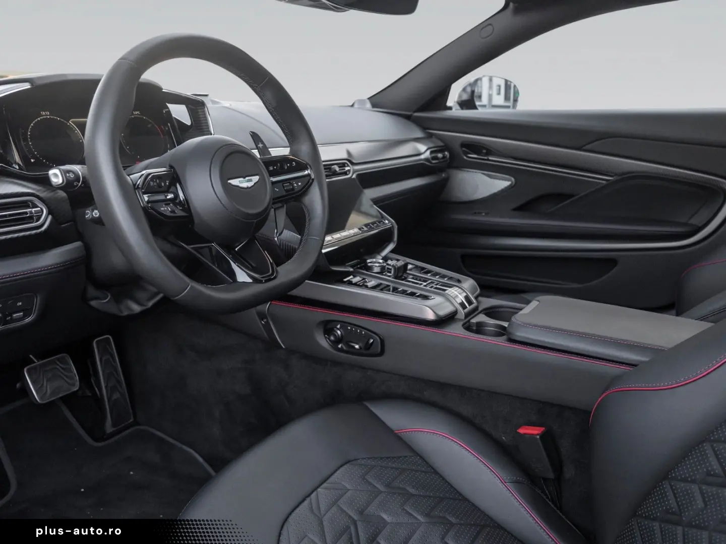 ASTON MARTIN Vanquish   Full Satin Carbon