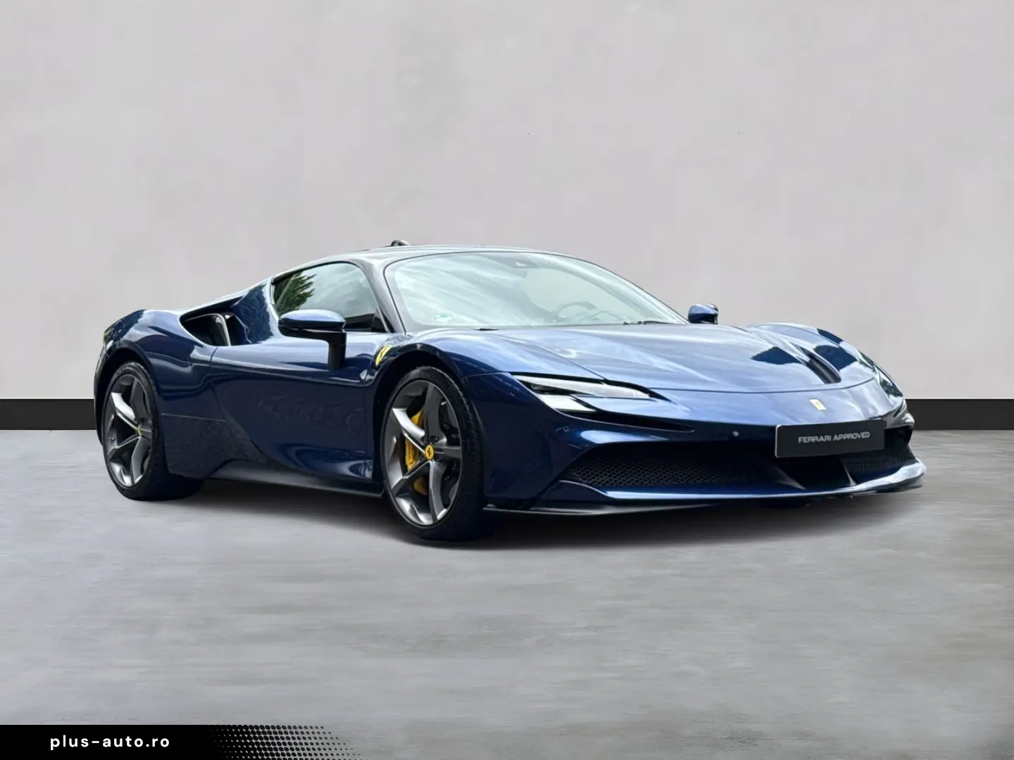 FERRARI SF90 Stradale