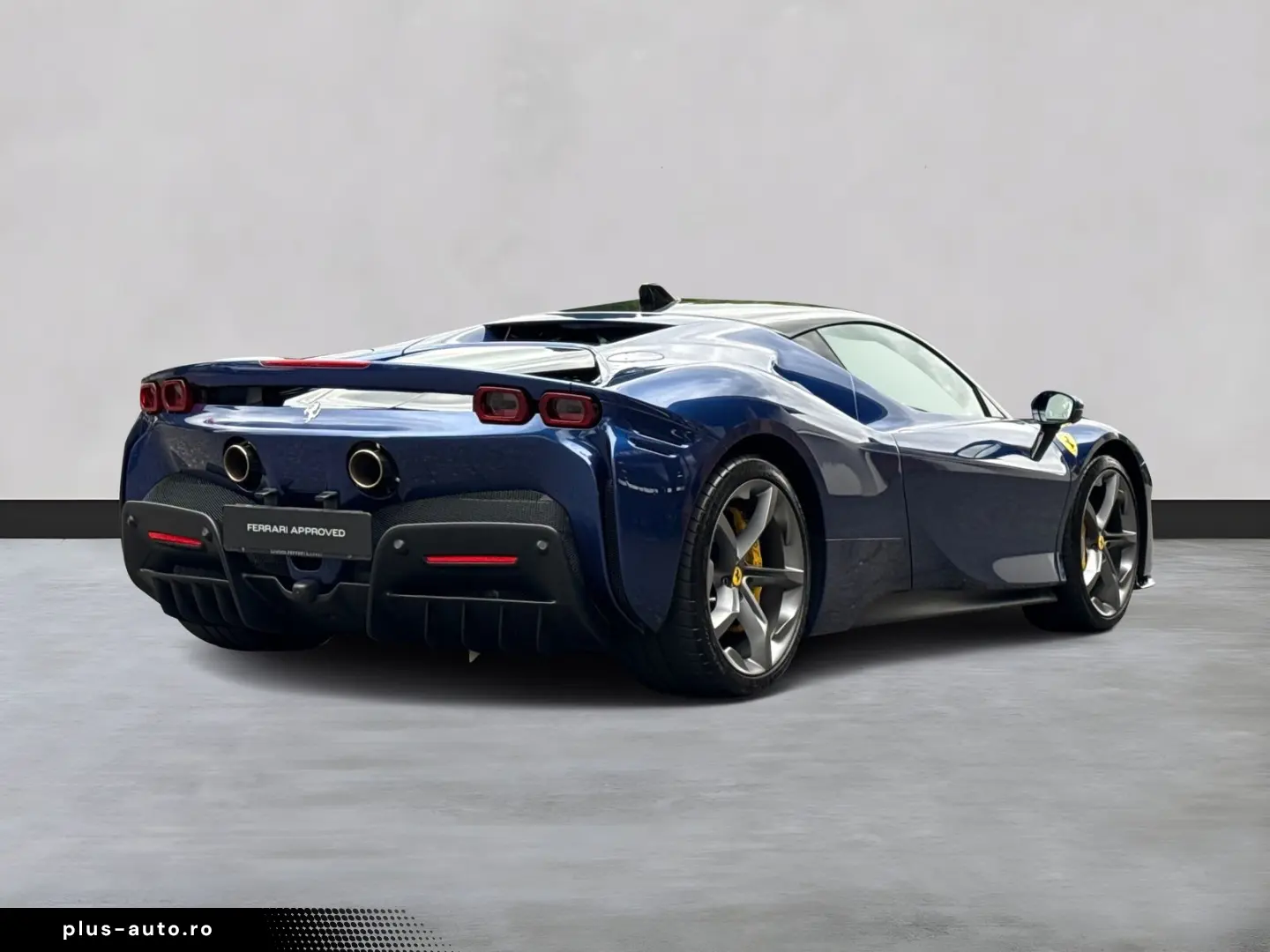 FERRARI SF90 Stradale