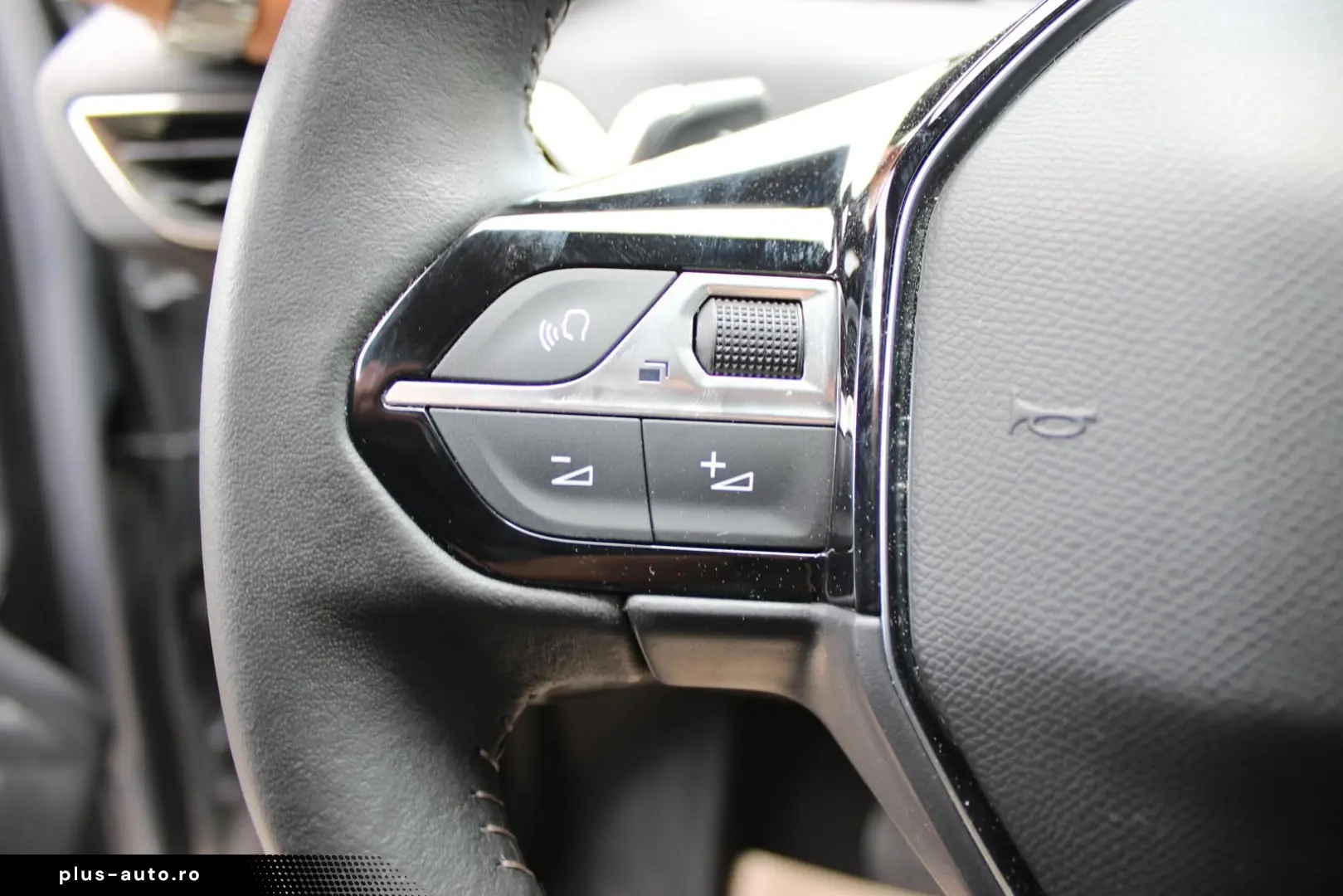 PEUGEOT 3008 136 MHEV Allure Pack  eDCS6  NAVI KAMERA