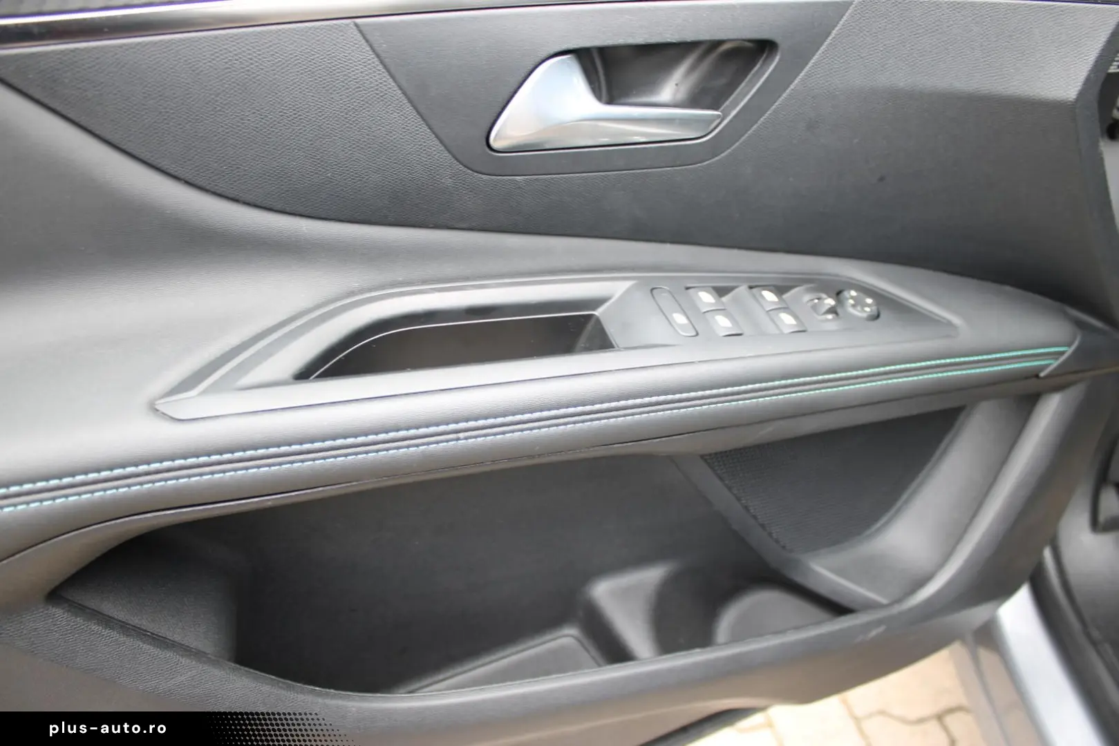 PEUGEOT 3008 136 MHEV Allure Pack  eDCS6  NAVI KAMERA