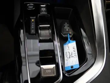 PEUGEOT 3008 136 MHEV Allure Pack  eDCS6  NAVI KAMERA