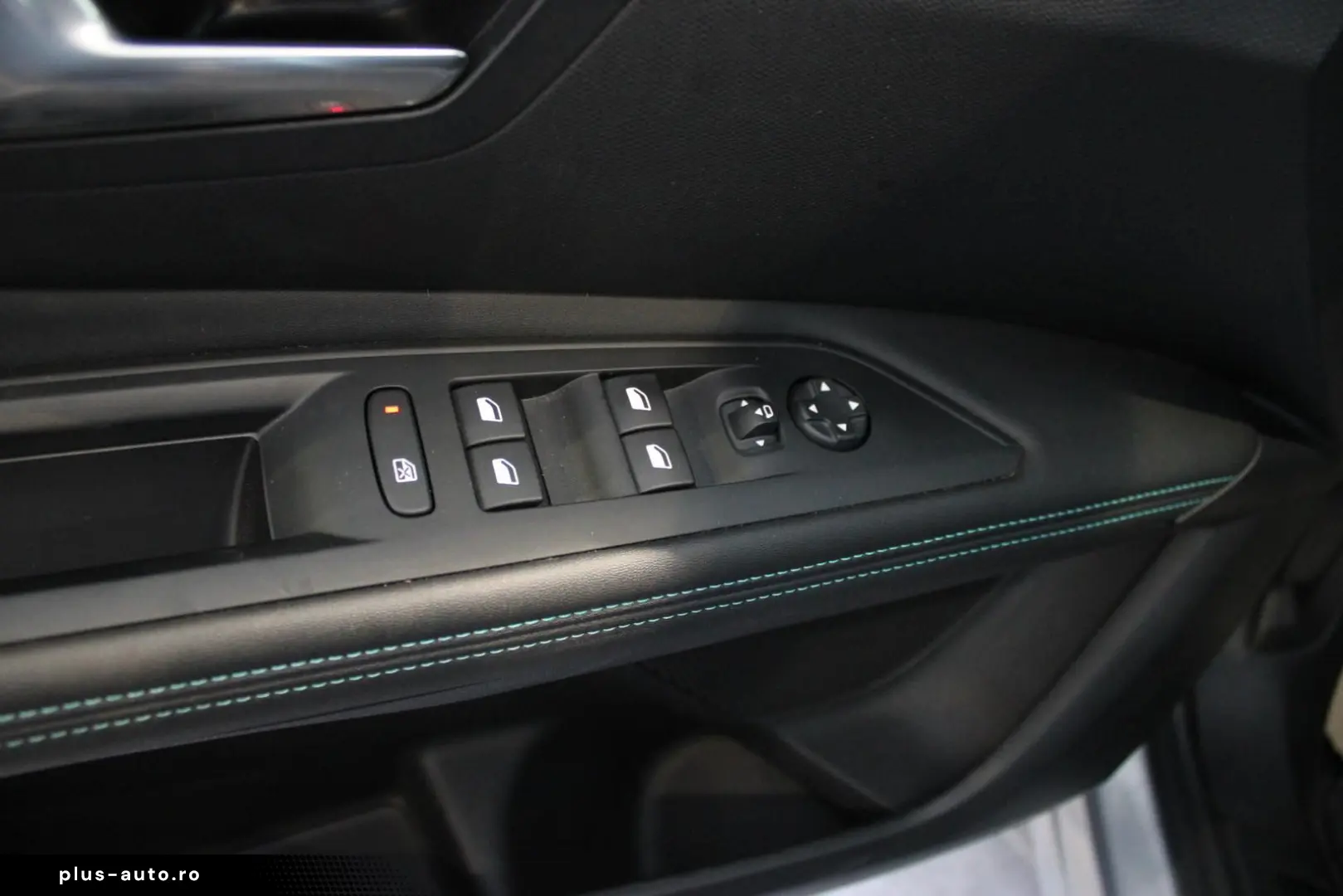 PEUGEOT 3008 136 MHEV Allure Pack  eDCS6  NAVI KAMERA