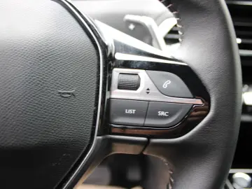 PEUGEOT 3008 136 MHEV Allure Pack  eDCS6  NAVI KAMERA