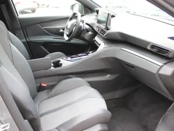 PEUGEOT 3008 136 MHEV Allure Pack  eDCS6  NAVI KAMERA