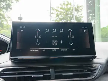 PEUGEOT 3008 1.2 GT SHZ KAMERA NAVI W-LAN ACC FACEL. LED