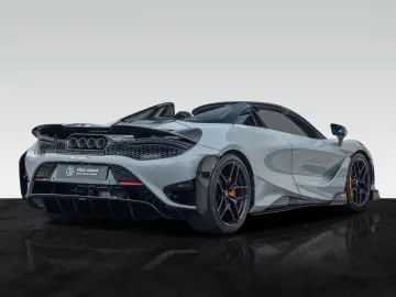 MCLAREN 765LT Spider   MSO Dove Grey   Carbon Exterior