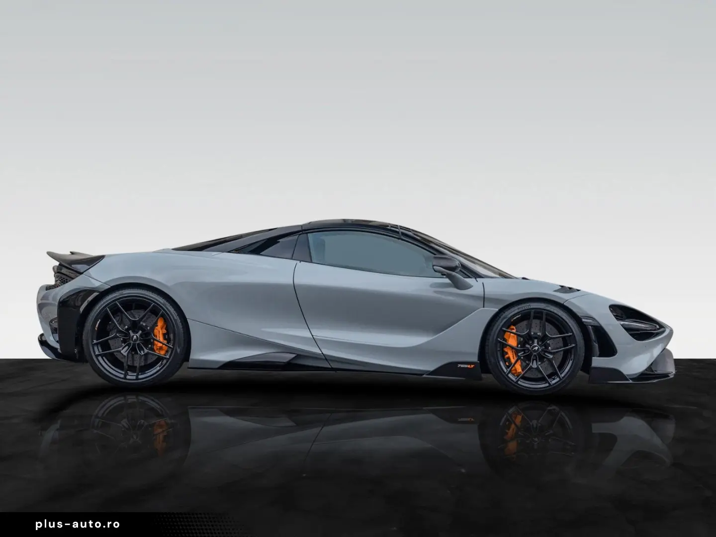 MCLAREN 765LT Spider   MSO Dove Grey   Carbon Exterior