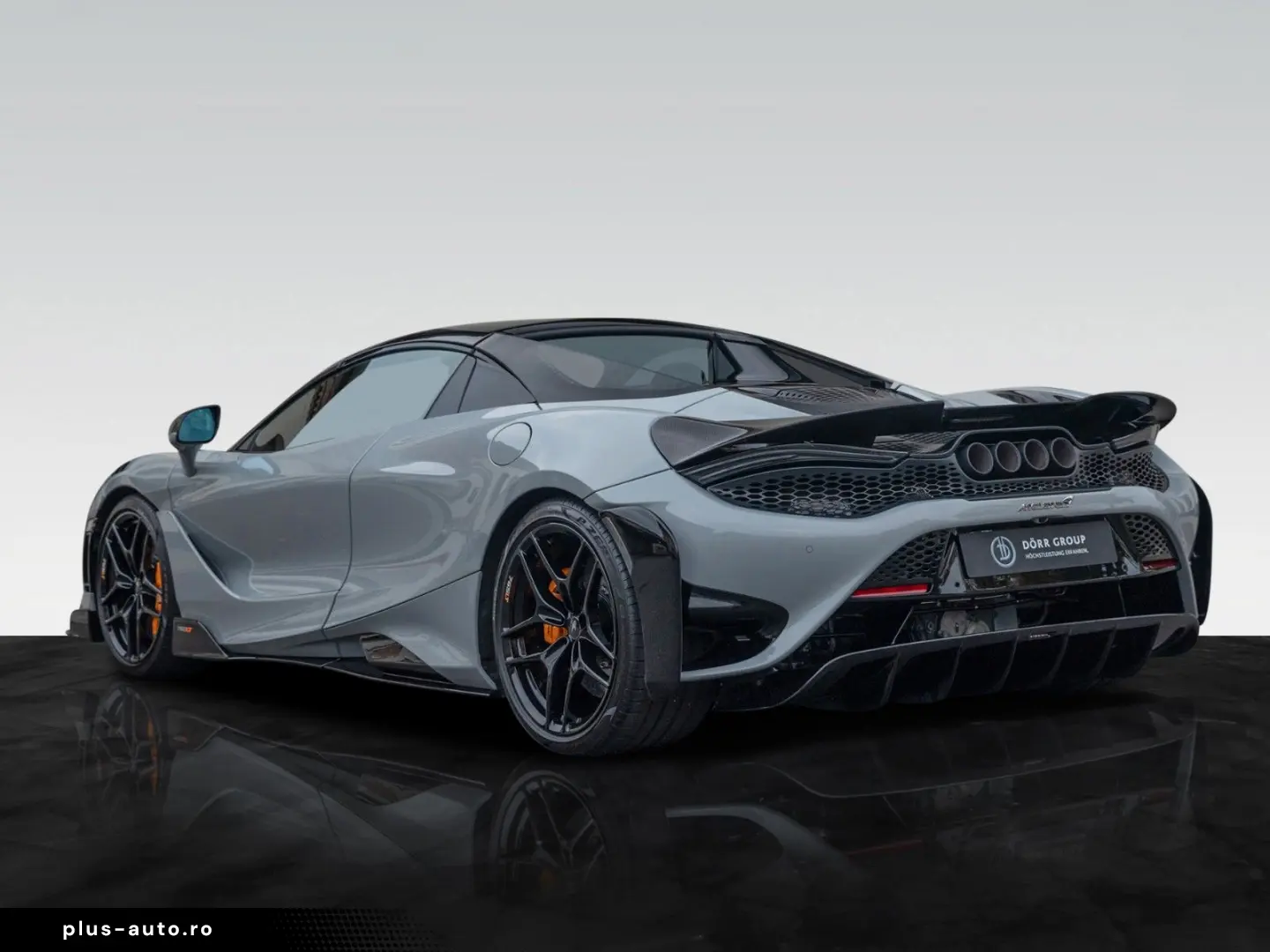 MCLAREN 765LT Spider   MSO Dove Grey   Carbon Exterior