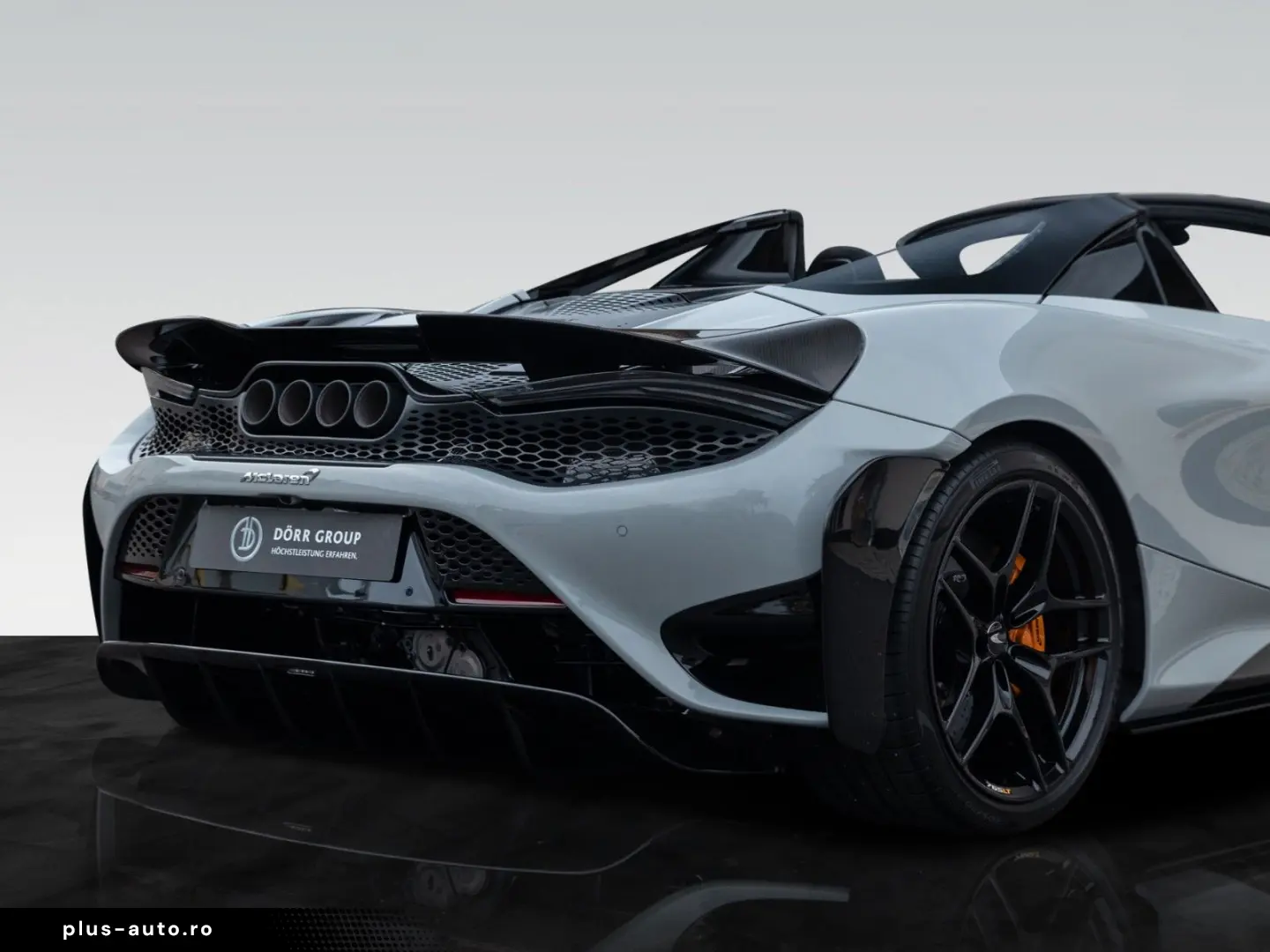 MCLAREN 765LT Spider   MSO Dove Grey   Carbon Exterior