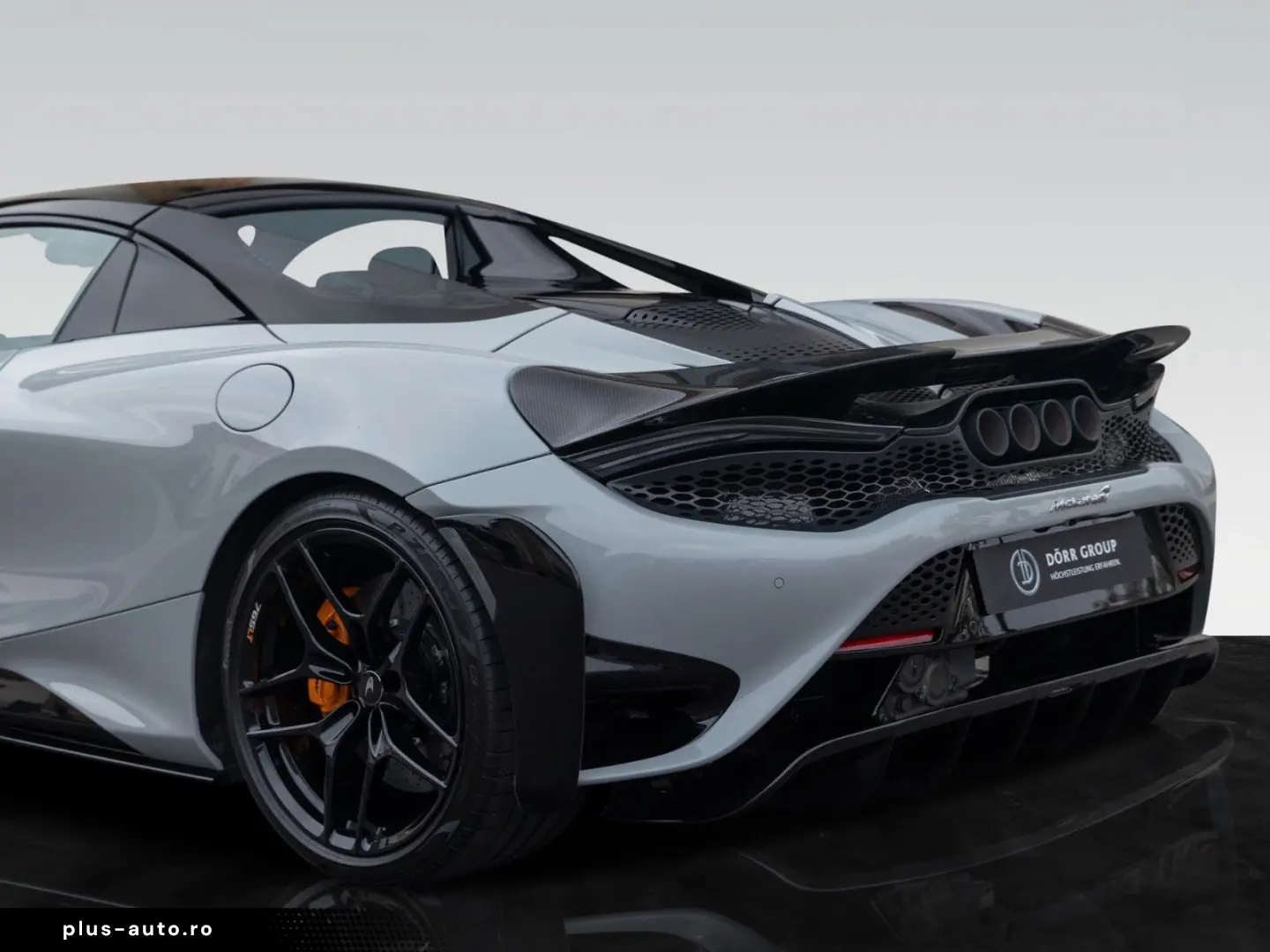 MCLAREN 765LT Spider   MSO Dove Grey   Carbon Exterior
