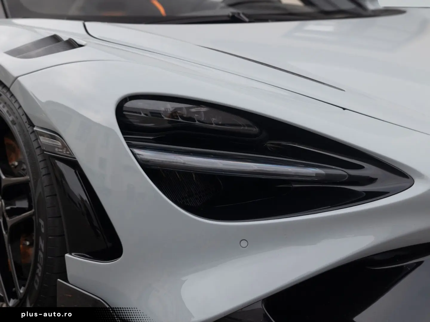 MCLAREN 765LT Spider   MSO Dove Grey   Carbon Exterior