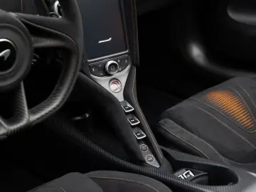 MCLAREN 765LT Spider   MSO Dove Grey   Carbon Exterior