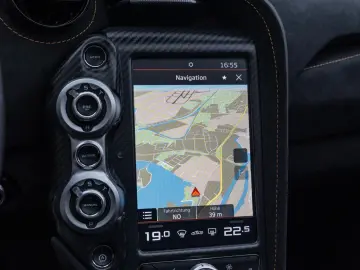 MCLAREN 765LT Spider   MSO Dove Grey   Carbon Exterior