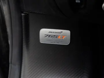 MCLAREN 765LT Spider   MSO Dove Grey   Carbon Exterior