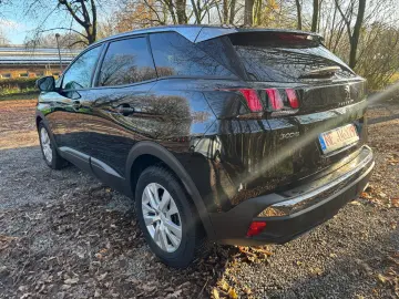 PEUGEOT 3008 Active Business Automatik Top Zustand